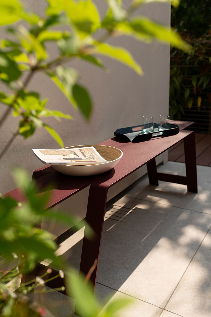 Détail de la terrasse Concorde : banc