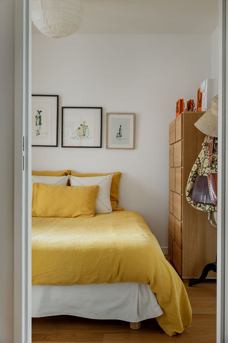 Chambre depuis la porte d'entrée